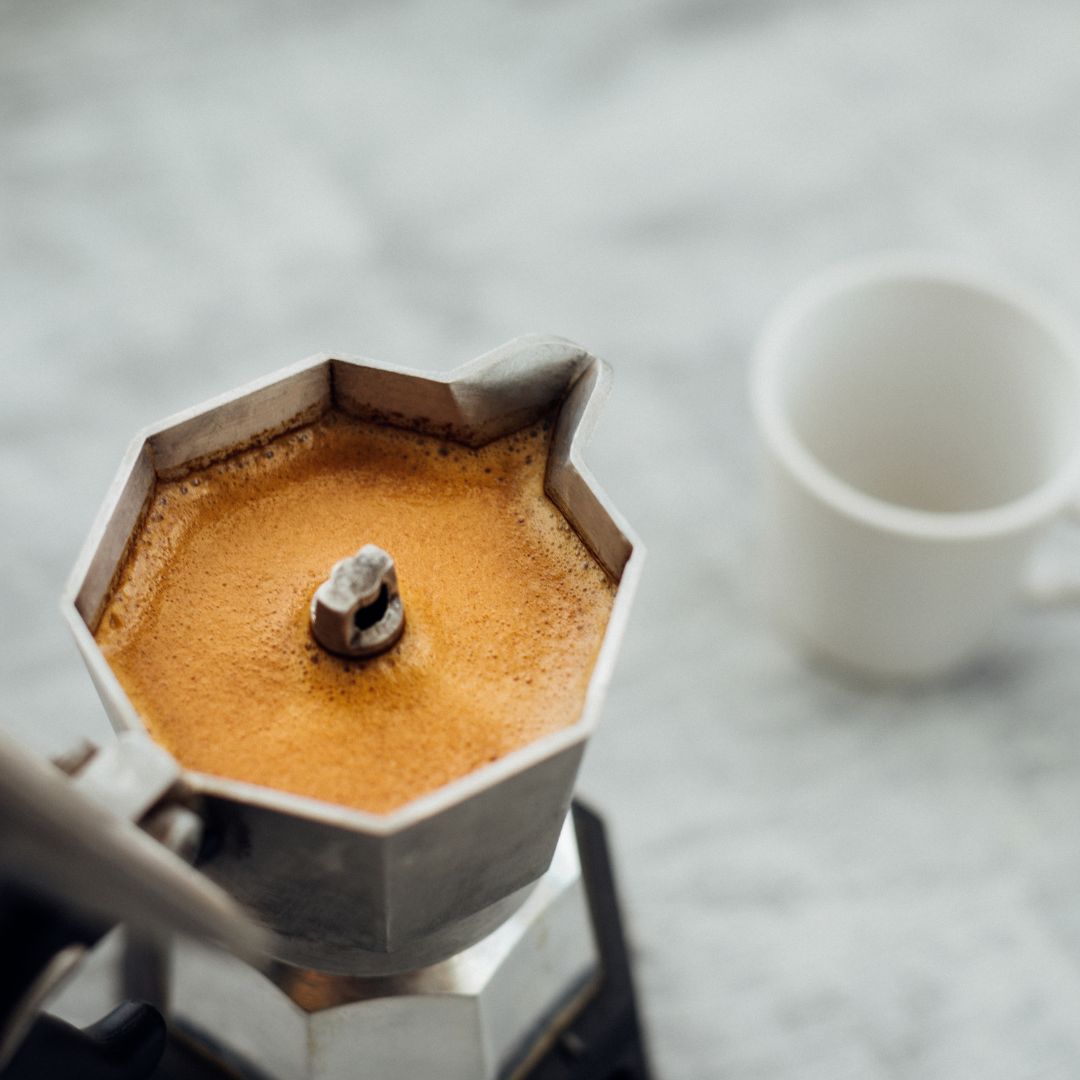 Mastering the Moka: A Deep Dive into the Classic Moka Pot Coffee - Xero Coffee